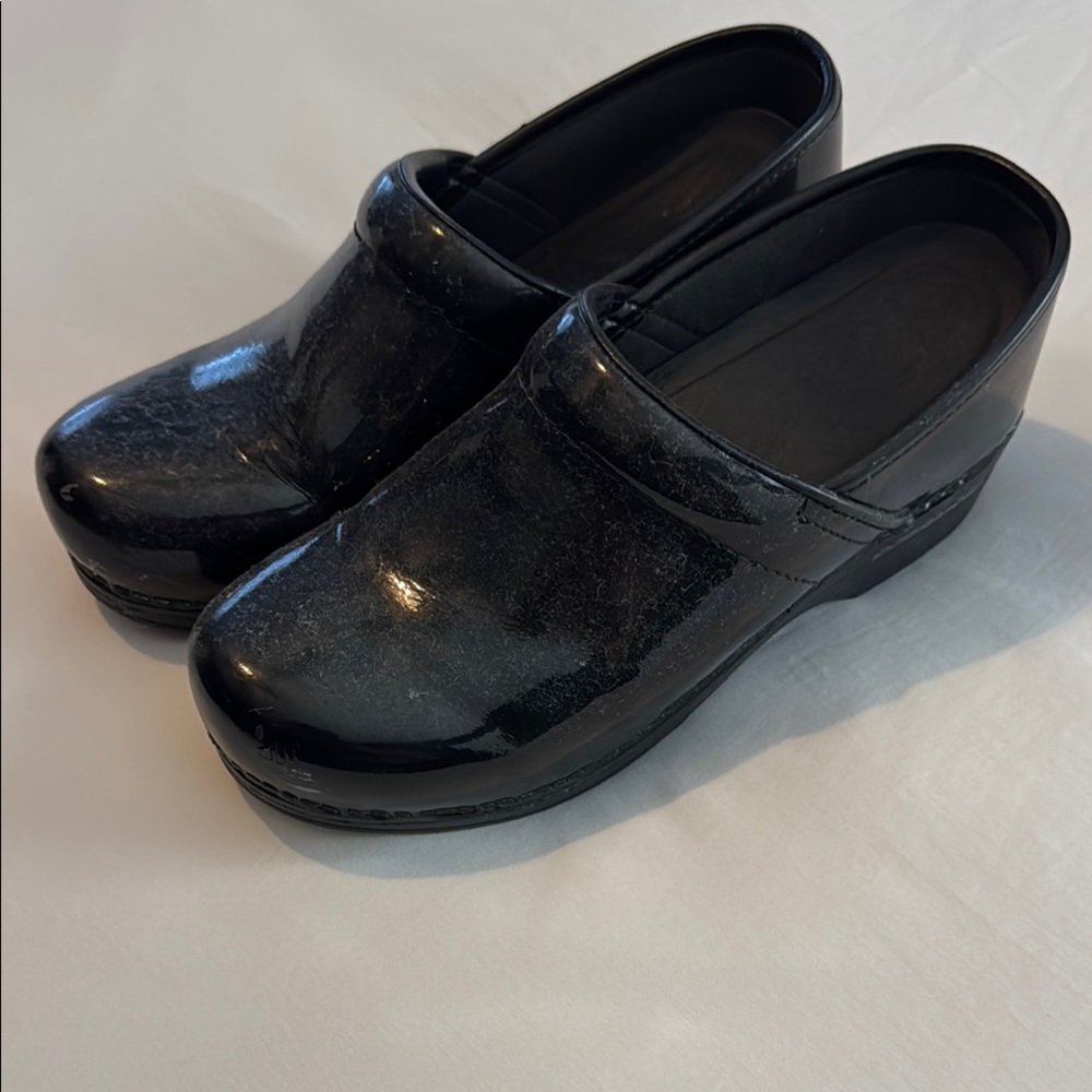 Black Women's Dansko Clogs
